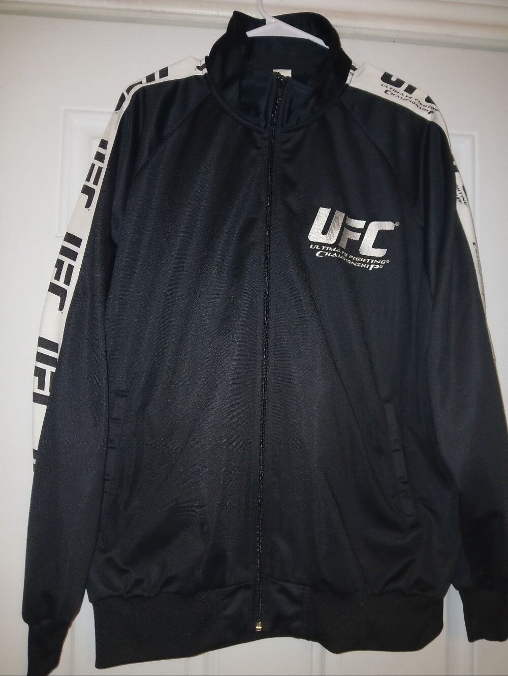 Rare Mens UFC Jacket XL Black and White